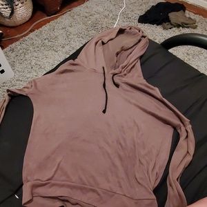 Long sleeve green top